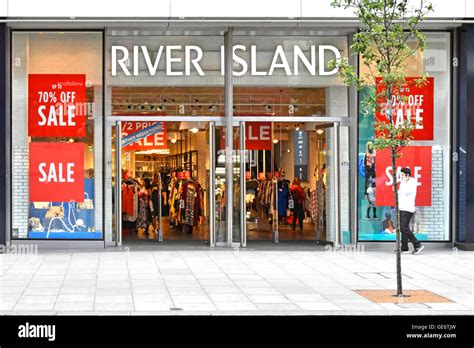 river island clothing stores.